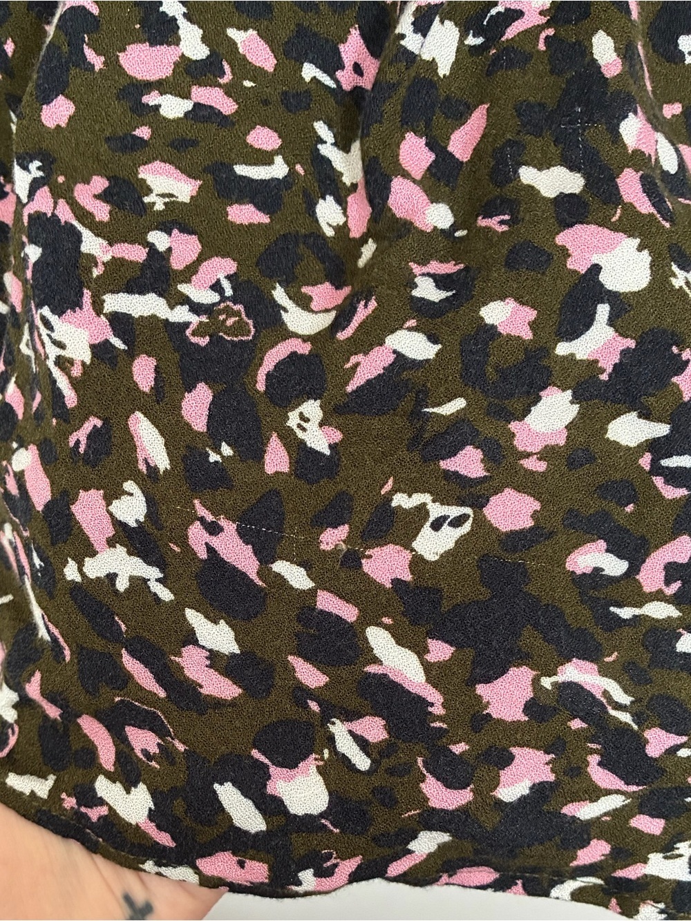 Zadig & Voltaire Paris Tink Leo Olive Abstract Blouse Size Medium - Picture 7 of 9